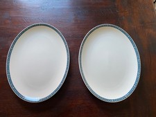 2 piatti/piatti da portata